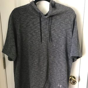 Under armor short sleeve sweatshirt